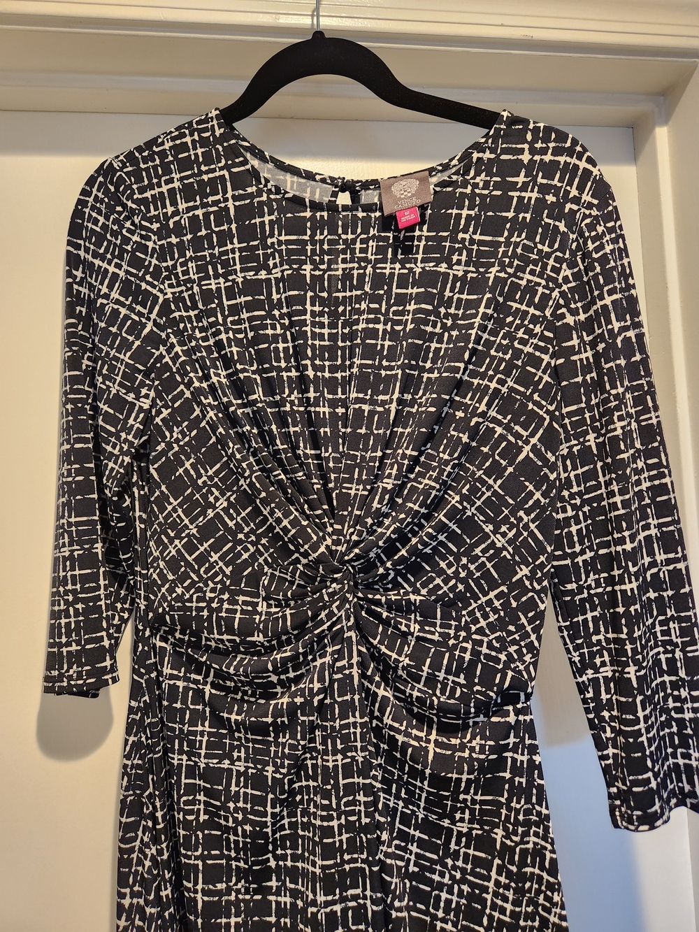Vince Camuto Black & White Twist-Front 3/4 Sleeve Dress